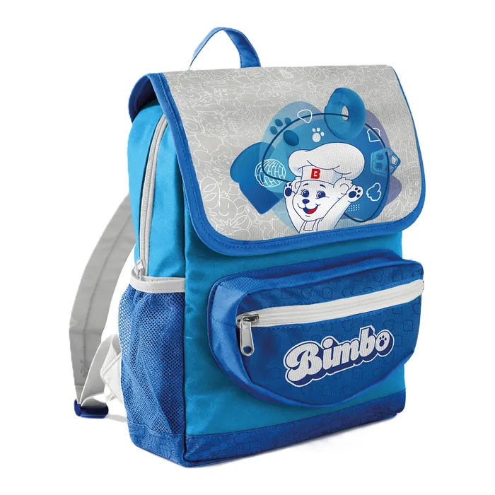 Mochila escolar azul con el Osito Bimbo impreso en la solapa y el logotipo en el bolsillo frontal